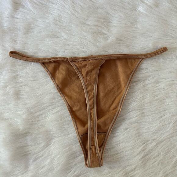 Skims Thong 2X Logo Pointelle Thong OCHRE Panty PN-THG-0192 NWT - Picture 2 of 5